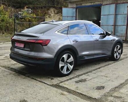 Сірий Ауді E-Tron, об'ємом двигуна 0 л та пробігом 116 тис. км за 32600 $, фото 1 на Automoto.ua