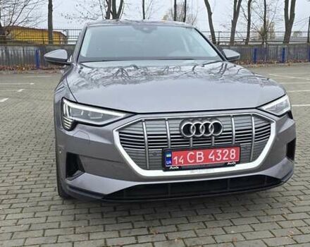 Сірий Ауді E-Tron, об'ємом двигуна 0 л та пробігом 140 тис. км за 28800 $, фото 27 на Automoto.ua