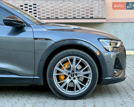 Сірий Ауді E-Tron, об'ємом двигуна 0 л та пробігом 47 тис. км за 45000 $, фото 26 на Automoto.ua