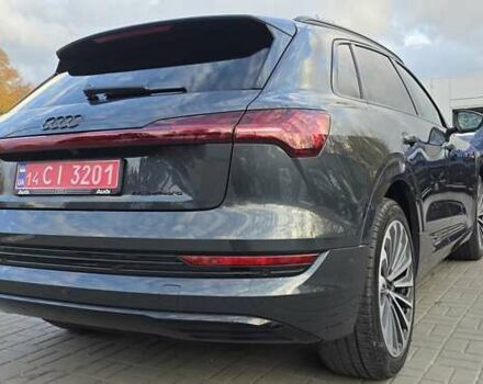 Сірий Ауді E-Tron, об'ємом двигуна 0 л та пробігом 110 тис. км за 29999 $, фото 27 на Automoto.ua