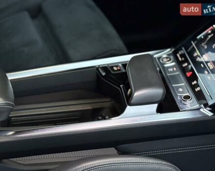 Серый Ауди E-Tron, объемом двигателя 0 л и пробегом 28 тыс. км за 34900 $, фото 44 на Automoto.ua