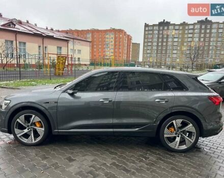 Серый Ауди E-Tron, объемом двигателя 0 л и пробегом 125 тыс. км за 34999 $, фото 10 на Automoto.ua