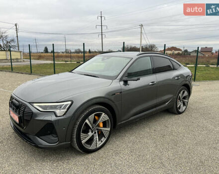 Серый Ауди E-Tron, объемом двигателя 0 л и пробегом 90 тыс. км за 38300 $, фото 5 на Automoto.ua