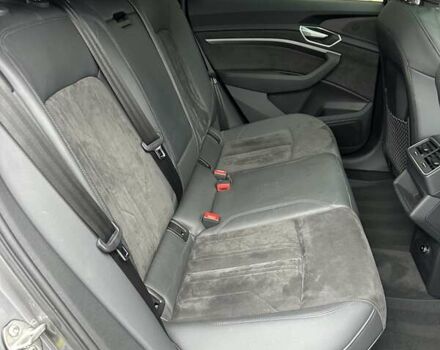 Ауди E-Tron 2021 в Тернополе на Automoto.ua Серый Ауди E-Tron, объемом двигателя 0 л и пробегом 85 тыс. км за 27999 $, фото 44 на Automoto.ua