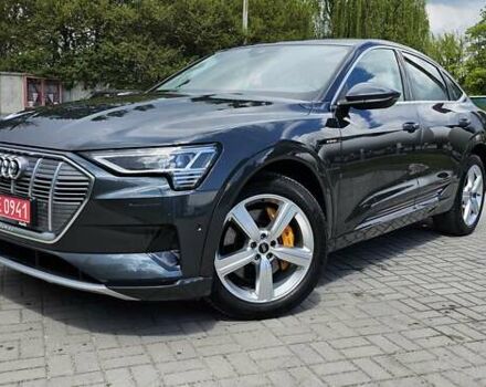 Сірий Ауді E-Tron, об'ємом двигуна 0 л та пробігом 99 тис. км за 27280 $, фото 11 на Automoto.ua
