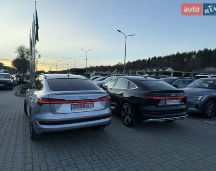 Серый Ауди E-Tron, объемом двигателя 0 л и пробегом 32 тыс. км за 41990 $, фото 51 на Automoto.ua