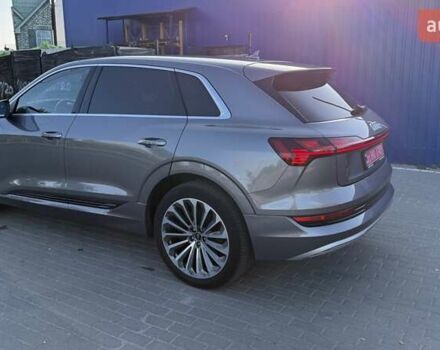 Серый Ауди E-Tron, объемом двигателя 0 л и пробегом 98 тыс. км за 29999 $, фото 11 на Automoto.ua