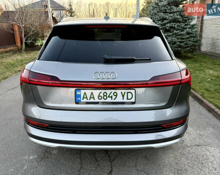 Серый Ауди E-Tron, объемом двигателя 0 л и пробегом 78 тыс. км за 33000 $, фото 11 на Automoto.ua