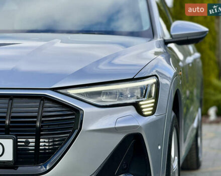 Серый Ауди E-Tron, объемом двигателя 0 л и пробегом 130 тыс. км за 37000 $, фото 42 на Automoto.ua