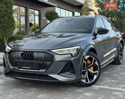 Серый Ауди E-Tron, объемом двигателя 0 л и пробегом 119 тыс. км за 41500 $, фото 1 на Automoto.ua