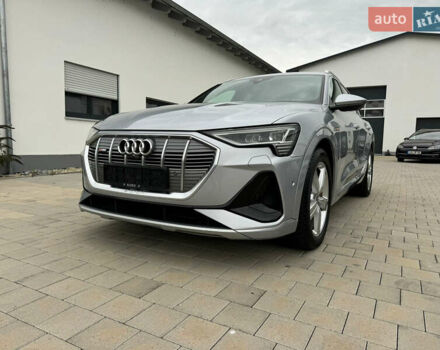 Серый Ауди E-Tron, объемом двигателя 0 л и пробегом 94 тыс. км за 35500 $, фото 1 на Automoto.ua