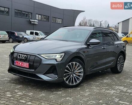 Сірий Ауді E-Tron, об'ємом двигуна 0 л та пробігом 117 тис. км за 27200 $, фото 2 на Automoto.ua