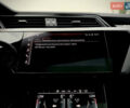 Серый Ауди E-Tron, объемом двигателя 0 л и пробегом 36 тыс. км за 45445 $, фото 114 на Automoto.ua