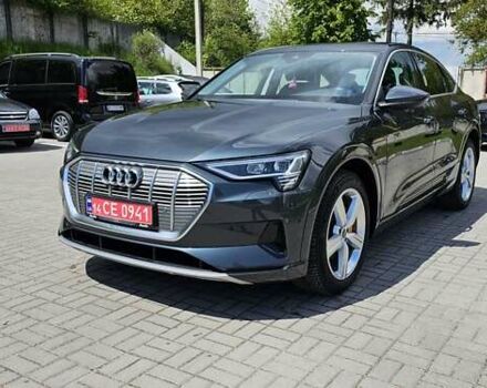 Сірий Ауді E-Tron, об'ємом двигуна 0 л та пробігом 99 тис. км за 27280 $, фото 62 на Automoto.ua