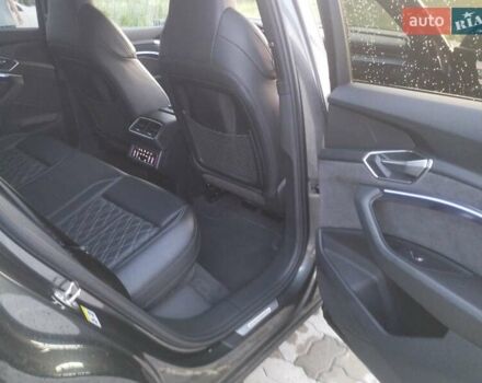 Сірий Ауді E-Tron, об'ємом двигуна 0 л та пробігом 98 тис. км за 39000 $, фото 11 на Automoto.ua