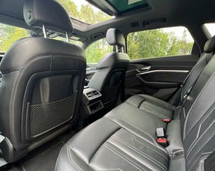 Серый Ауди E-Tron, объемом двигателя 0 л и пробегом 125 тыс. км за 34999 $, фото 36 на Automoto.ua