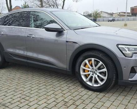 Сірий Ауді E-Tron, об'ємом двигуна 0 л та пробігом 140 тис. км за 28800 $, фото 31 на Automoto.ua
