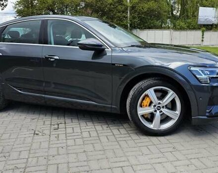Сірий Ауді E-Tron, об'ємом двигуна 0 л та пробігом 99 тис. км за 27280 $, фото 1 на Automoto.ua