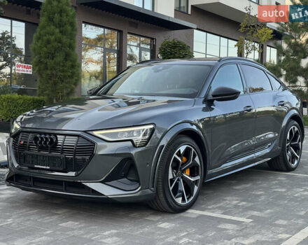 Серый Ауди E-Tron, объемом двигателя 0 л и пробегом 119 тыс. км за 41500 $, фото 3 на Automoto.ua