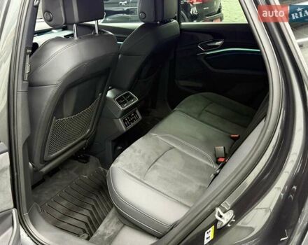 Сірий Ауді E-Tron, об'ємом двигуна 0 л та пробігом 86 тис. км за 37423 $, фото 45 на Automoto.ua