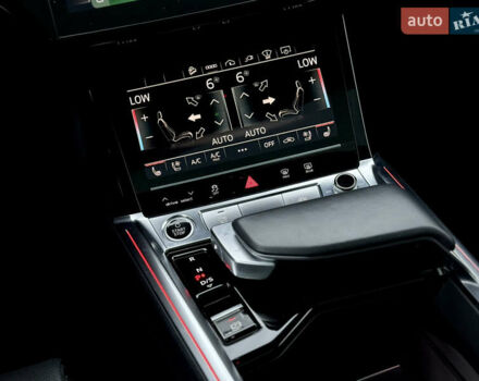 Серый Ауди E-Tron, объемом двигателя 0 л и пробегом 36 тыс. км за 45445 $, фото 69 на Automoto.ua