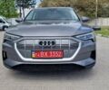 Серый Ауди E-Tron, объемом двигателя 0 л и пробегом 140 тыс. км за 25811 $, фото 4 на Automoto.ua