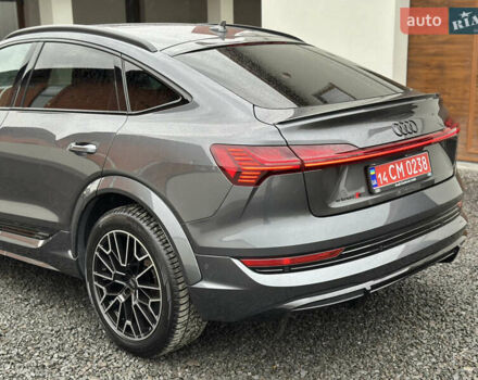 Сірий Ауді E-Tron, об'ємом двигуна 0 л та пробігом 106 тис. км за 39900 $, фото 28 на Automoto.ua