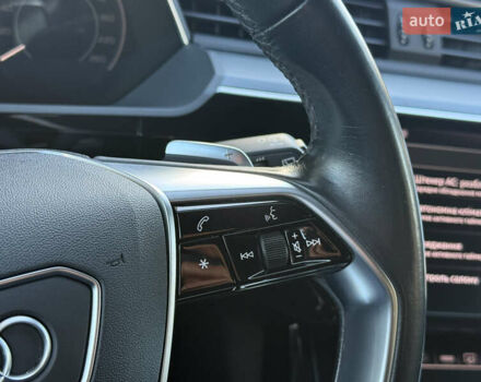 Серый Ауди E-Tron, объемом двигателя 0 л и пробегом 125 тыс. км за 26900 $, фото 47 на Automoto.ua