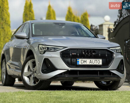 Серый Ауди E-Tron, объемом двигателя 0 л и пробегом 130 тыс. км за 37000 $, фото 10 на Automoto.ua
