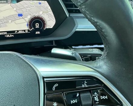 Серый Ауди E-Tron, объемом двигателя 0 л и пробегом 59 тыс. км за 37396 $, фото 43 на Automoto.ua