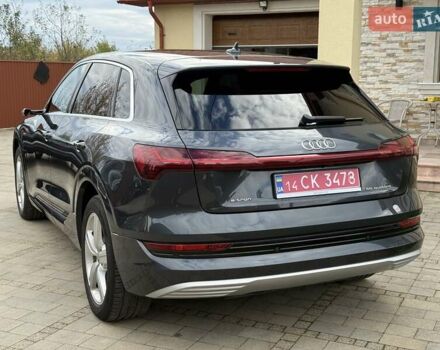 Серый Ауди E-Tron, объемом двигателя 0 л и пробегом 109 тыс. км за 29999 $, фото 4 на Automoto.ua