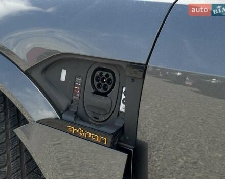Серый Ауди E-Tron, объемом двигателя 0 л и пробегом 115 тыс. км за 37600 $, фото 32 на Automoto.ua