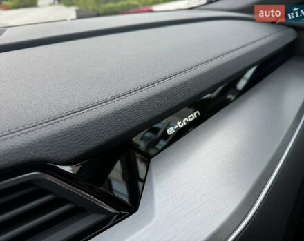 Серый Ауди E-Tron, объемом двигателя 0 л и пробегом 119 тыс. км за 41500 $, фото 37 на Automoto.ua