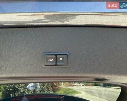 Серый Ауди E-Tron, объемом двигателя 0 л и пробегом 44 тыс. км за 33900 $, фото 56 на Automoto.ua