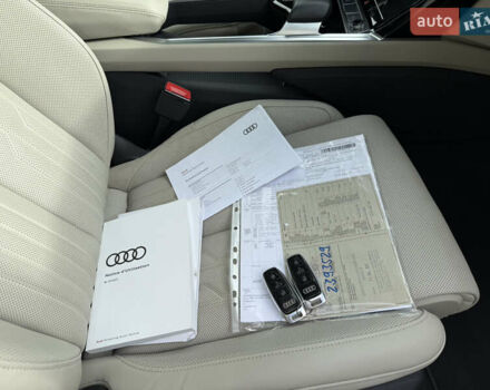 Серый Ауди E-Tron, объемом двигателя 0 л и пробегом 130 тыс. км за 37000 $, фото 131 на Automoto.ua