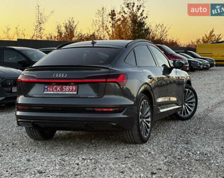 Серый Ауди E-Tron, объемом двигателя 0 л и пробегом 70 тыс. км за 42850 $, фото 14 на Automoto.ua