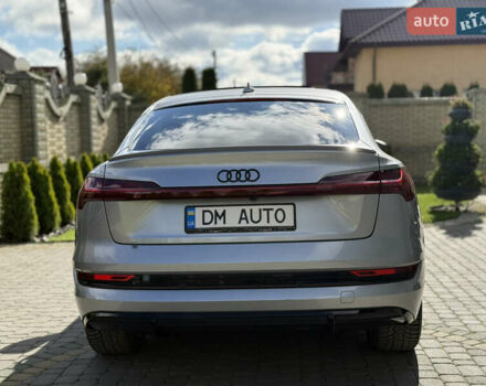 Серый Ауди E-Tron, объемом двигателя 0 л и пробегом 130 тыс. км за 37000 $, фото 31 на Automoto.ua