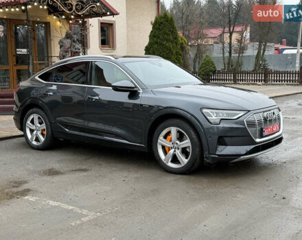 Серый Ауди E-Tron, объемом двигателя 0 л и пробегом 126 тыс. км за 29999 $, фото 10 на Automoto.ua