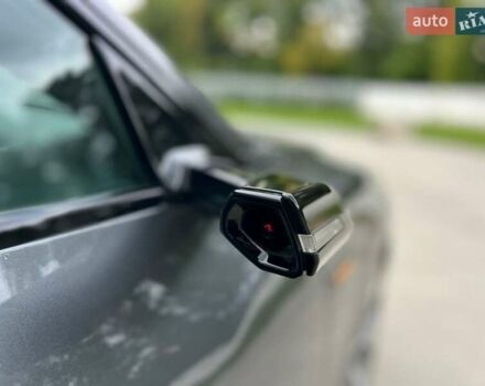 Серый Ауди E-Tron, объемом двигателя 0 л и пробегом 125 тыс. км за 34999 $, фото 104 на Automoto.ua