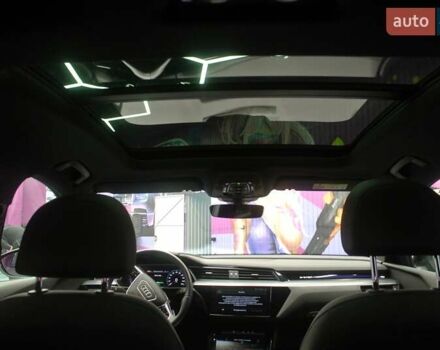 Серый Ауди E-Tron, объемом двигателя 0 л и пробегом 60 тыс. км за 29990 $, фото 31 на Automoto.ua