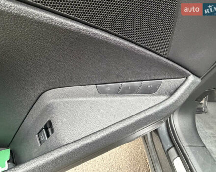 Серый Ауди E-Tron, объемом двигателя 0 л и пробегом 126 тыс. км за 29999 $, фото 34 на Automoto.ua