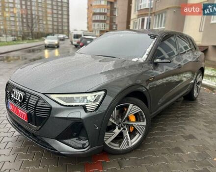 Серый Ауди E-Tron, объемом двигателя 0 л и пробегом 125 тыс. км за 34999 $, фото 5 на Automoto.ua