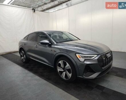 Сірий Ауді E-Tron, об'ємом двигуна 0 л та пробігом 43 тис. км за 41999 $, фото 30 на Automoto.ua
