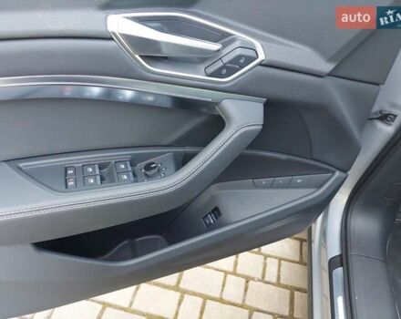 Серый Ауди E-Tron, объемом двигателя 0 л и пробегом 3 тыс. км за 47000 $, фото 9 на Automoto.ua
