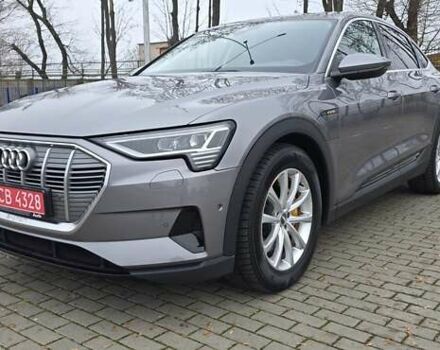 Сірий Ауді E-Tron, об'ємом двигуна 0 л та пробігом 140 тис. км за 28800 $, фото 118 на Automoto.ua