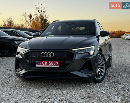 Серый Ауди E-Tron, объемом двигателя 0 л и пробегом 70 тыс. км за 42850 $, фото 6 на Automoto.ua