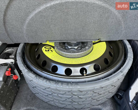 Серый Ауди E-Tron, объемом двигателя 0 л и пробегом 130 тыс. км за 37000 $, фото 120 на Automoto.ua