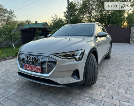 Сірий Ауді E-Tron, об'ємом двигуна 0 л та пробігом 31 тис. км за 46500 $, фото 1 на Automoto.ua