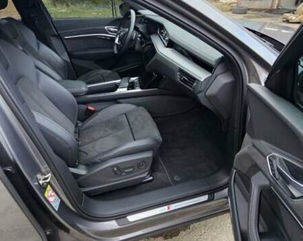 Сірий Ауді E-Tron, об'ємом двигуна 0 л та пробігом 116 тис. км за 32600 $, фото 7 на Automoto.ua