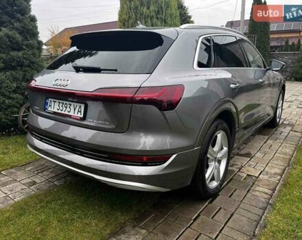 Серый Ауди E-Tron, объемом двигателя 0 л и пробегом 165 тыс. км за 33000 $, фото 3 на Automoto.ua